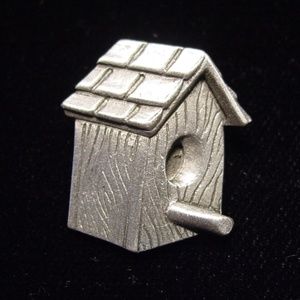 COPY - 🆕 JJ Jonette Jewelry 'Birdhouse' Tack Pin
